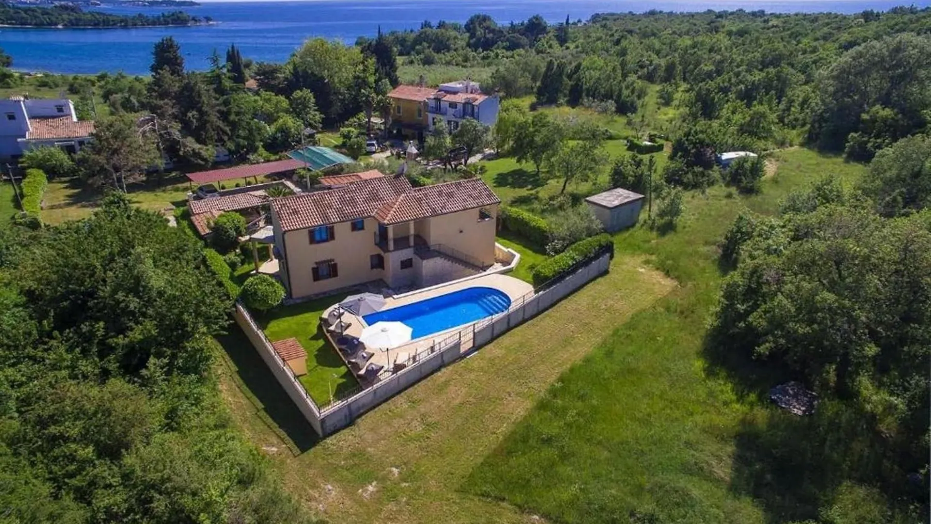 Apartment Strandnahe Ferienwohnung Marea Mit Pool Und Garten Porec