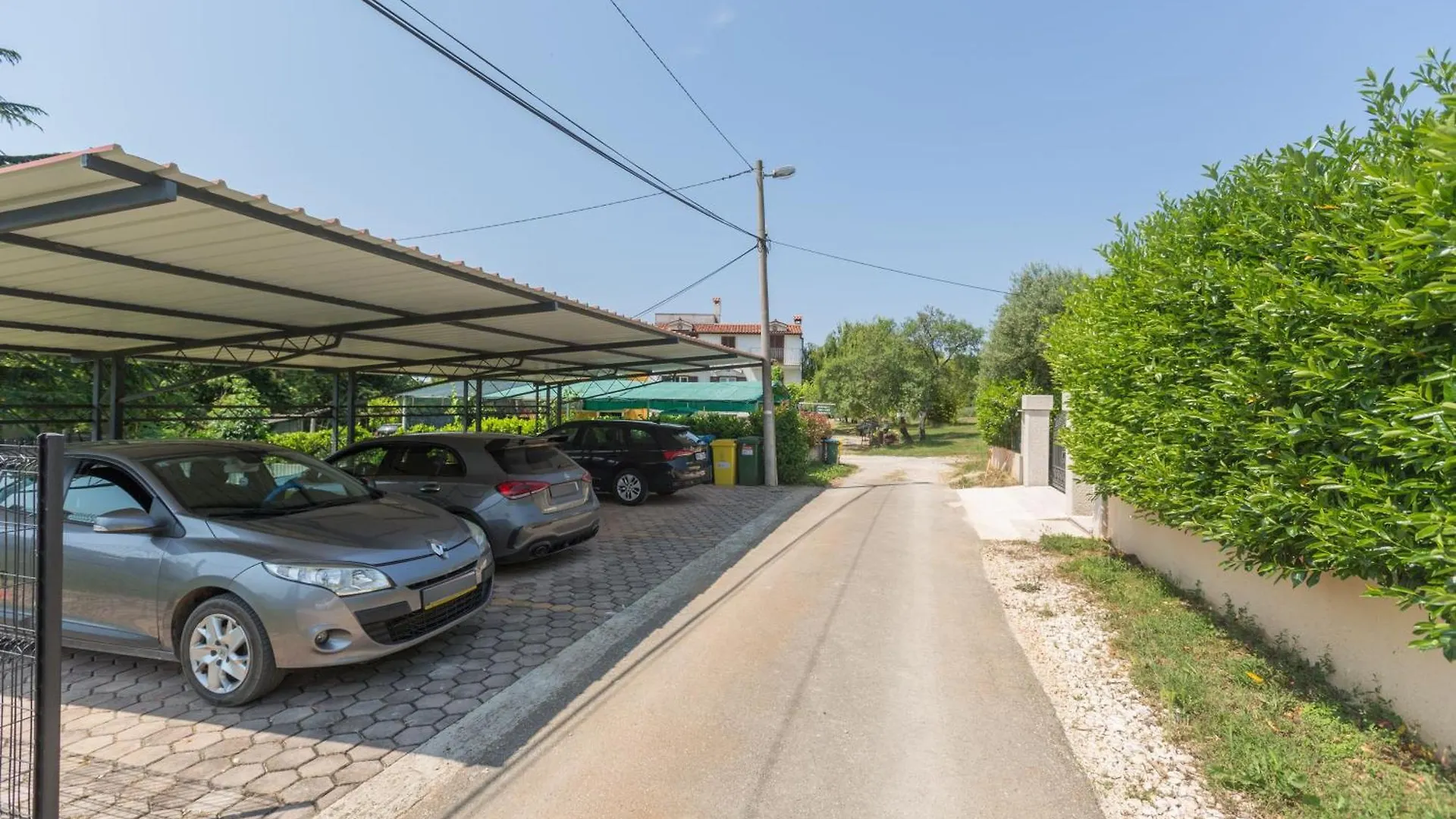 Strandnahe Ferienwohnung Marea Mit Pool Und Garten Porec