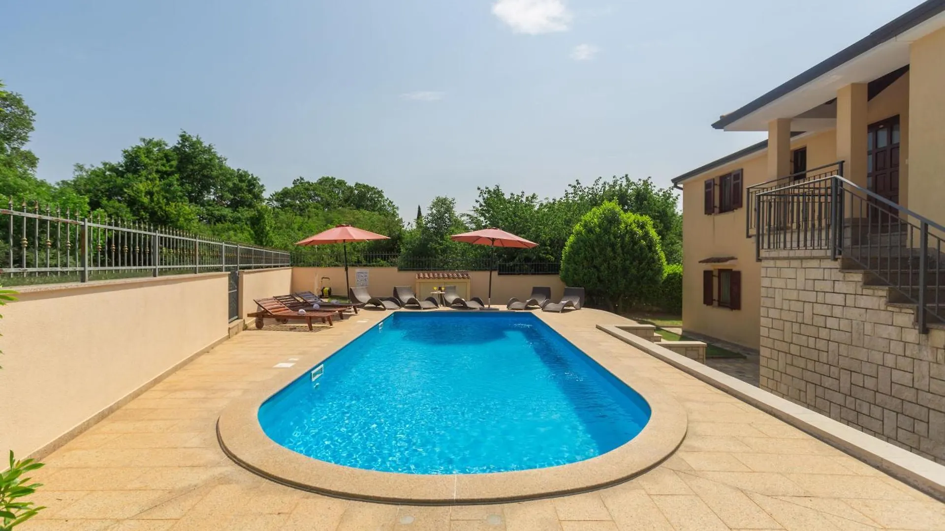 Apartman Strandnahe Ferienwohnung Marea Mit Pool Und Garten Poreč
